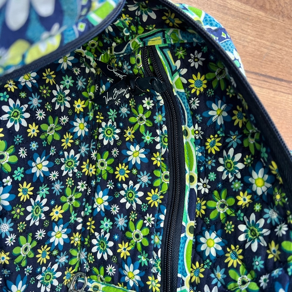Vera Bradley Purse - Picture 5 of 6
